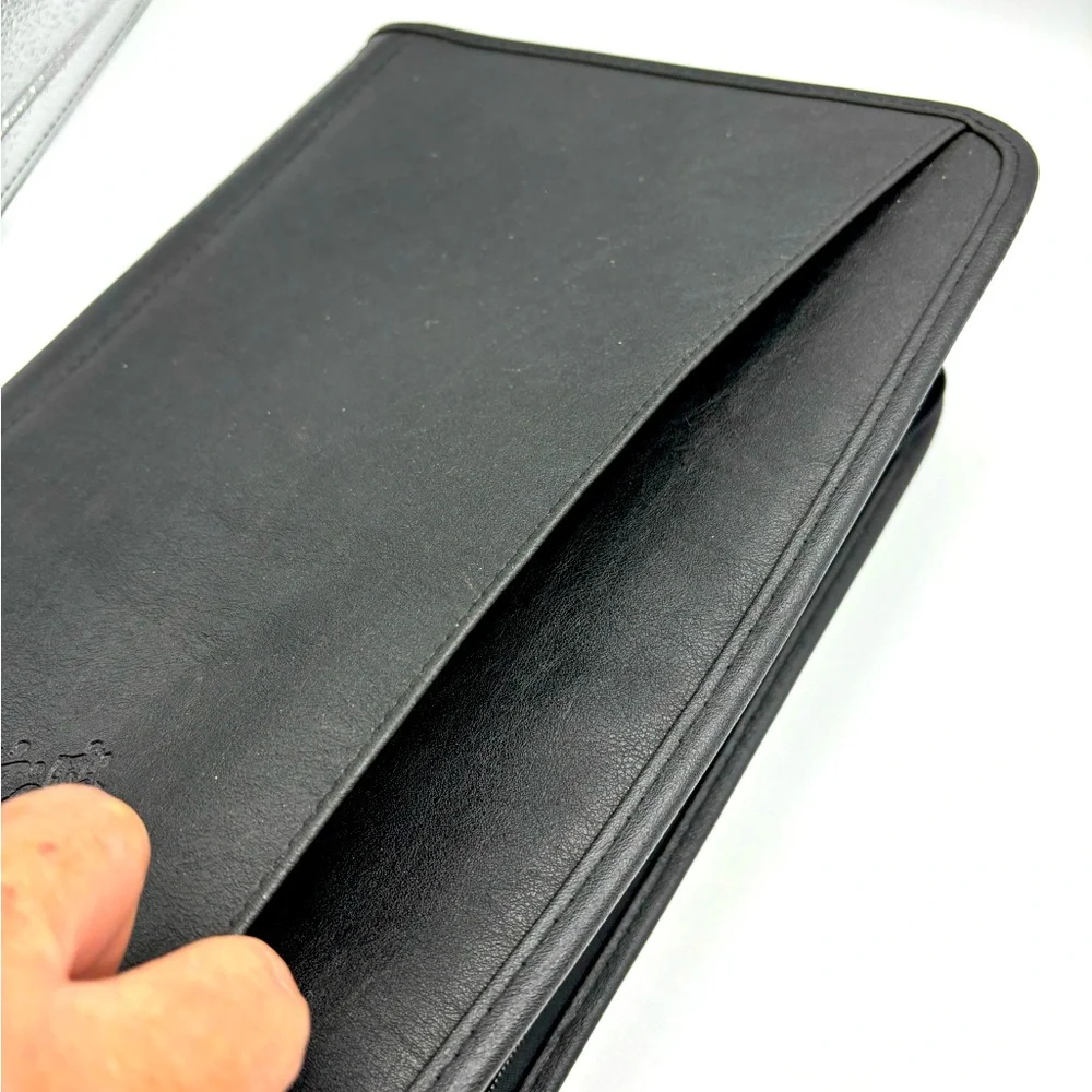 Vintage collectable Kellogg’s Snacks vegan leather portfolio,organizer, binder.